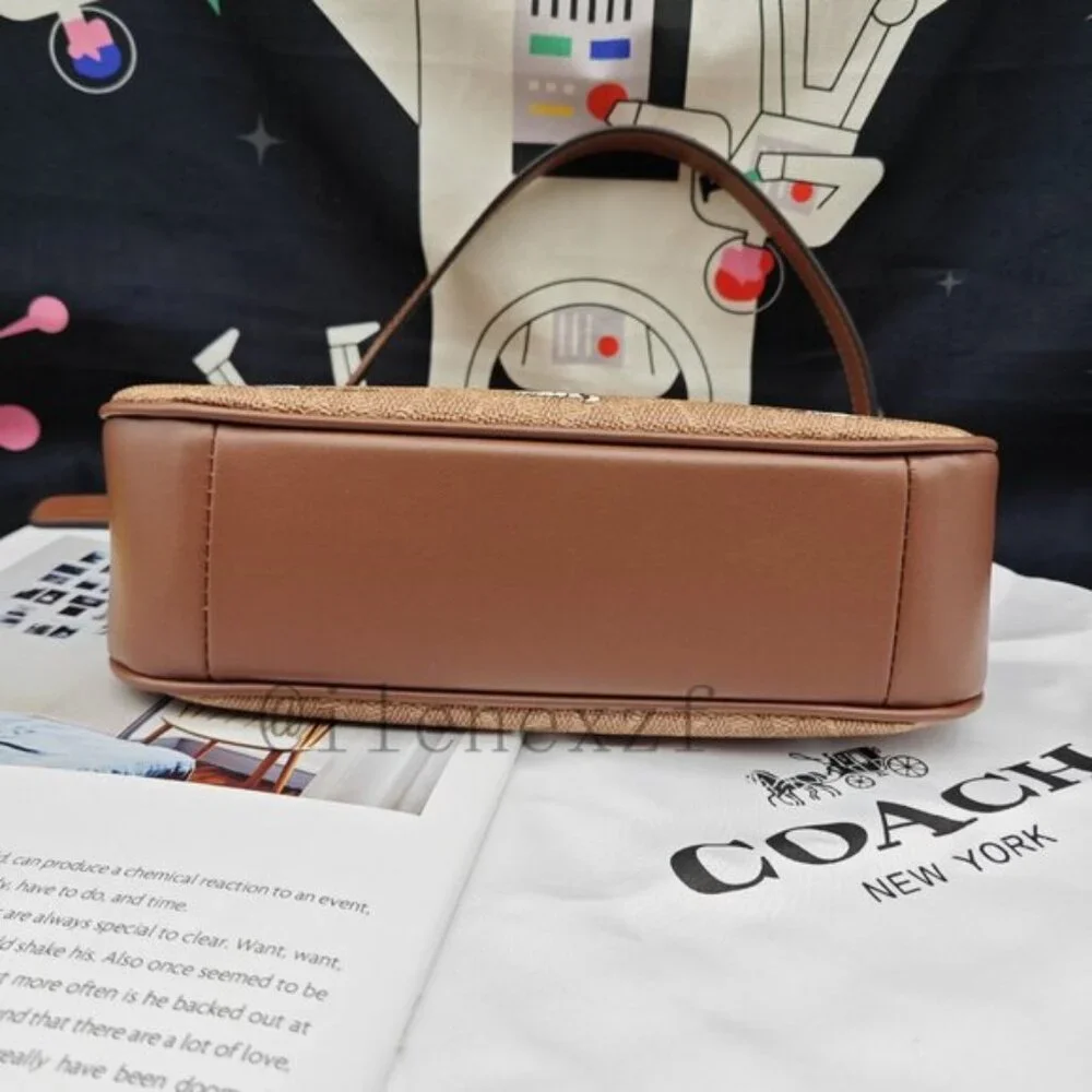 Coach Teri Shoulder Bag In Signature Canvas With Snoopy Print